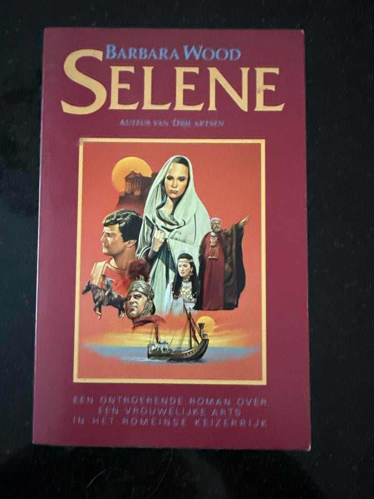 Barbara Wood - Selene: Ontroerende roman, Boeken, Romans, Ophalen of Verzenden, Gelezen, Europa overig