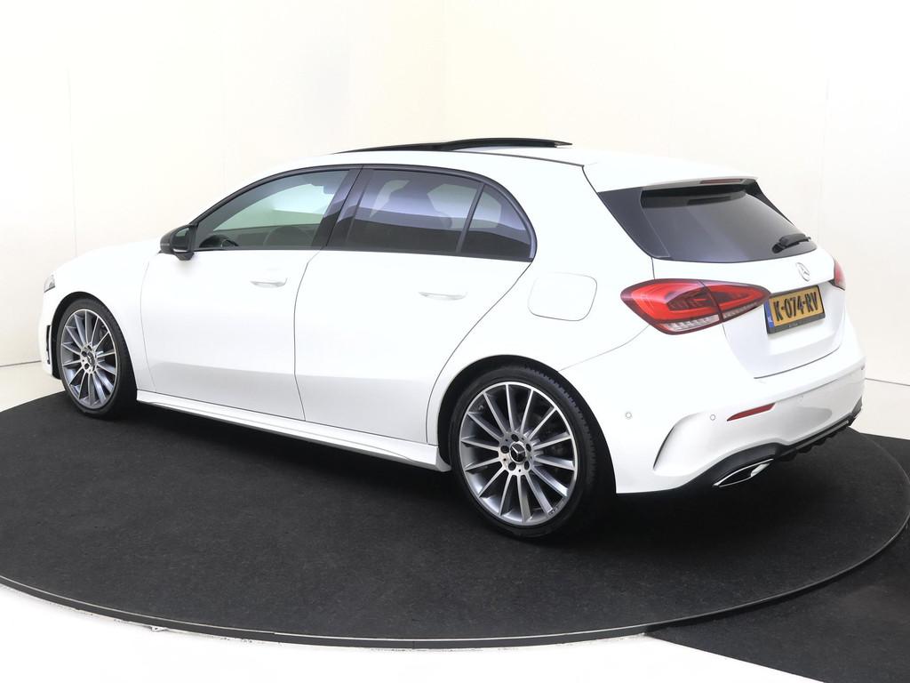 Mercedes-Benz A-klasse 180 Premium | AMG-Line | Panorama-dak, Gebruikt, 4 cilinders, Wit, Bedrijf
