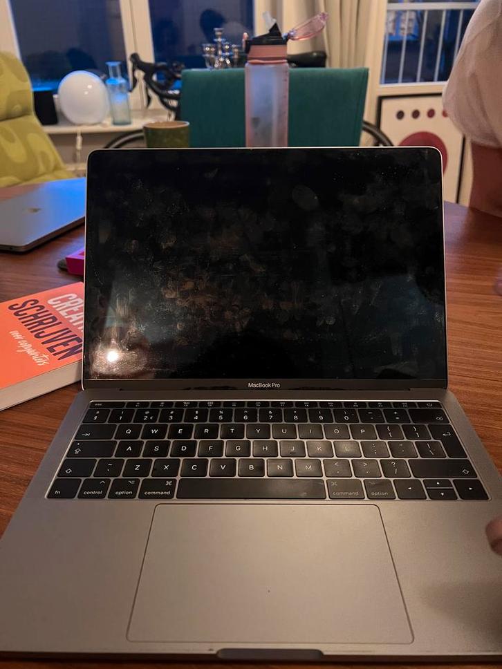 MacBook Pro 13 inch - Scherm kapot, voor onderdelen, Computers en Software, Apple Macbooks, Niet werkend, MacBook Pro, 13 inch