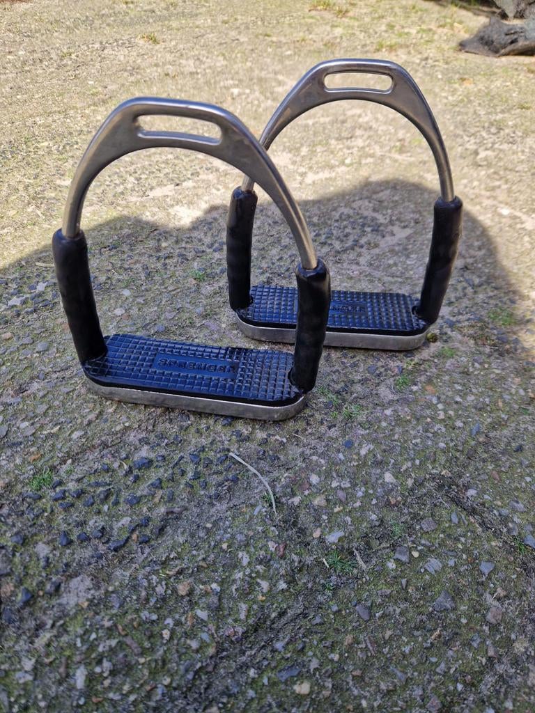 Sprenger stijgbeugels flexibel, Dieren en Toebehoren, Paarden en Pony's | Hoofdstellen en Tuigage, Ophalen of Verzenden, Dressuur