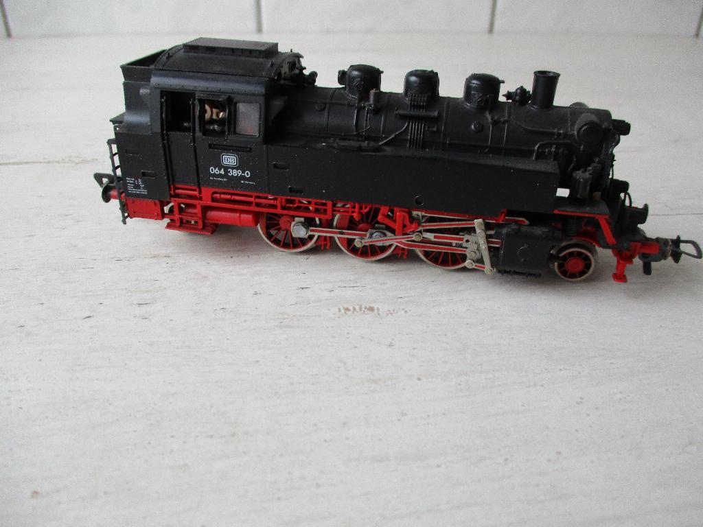 Fleischmann Stoomlok 064 389-0 DB no 4064, Hobby en Vrije tijd, Modeltreinen | H0, Ophalen, Fleischmann, Zo goed als nieuw, Analoog