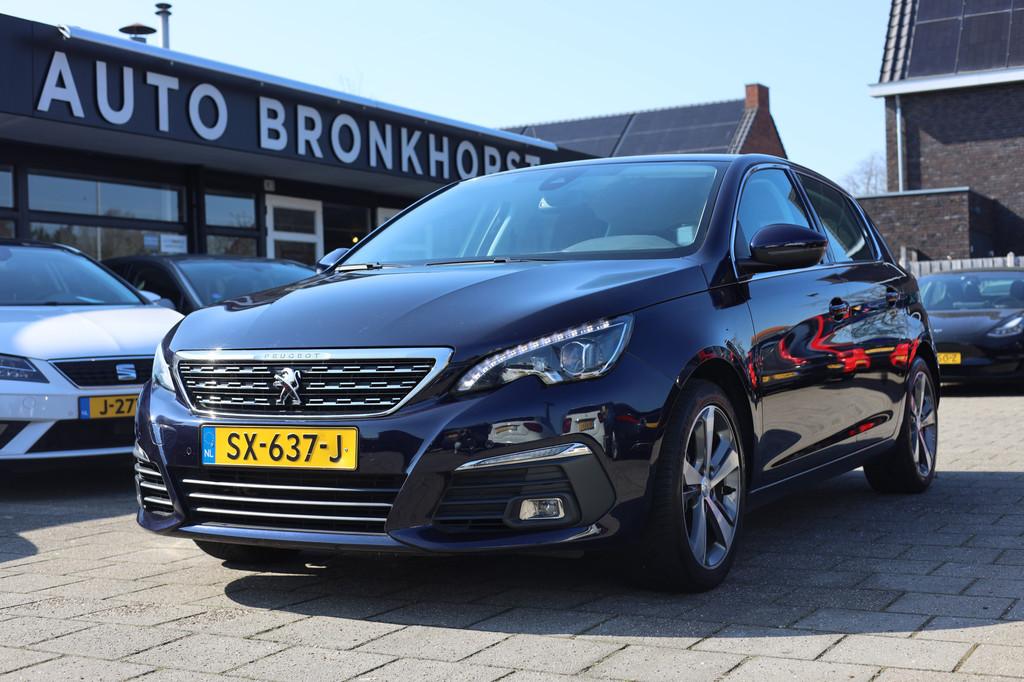 Peugeot 308 1.2 ALLURE | NAVI | CLIMA | CARPLAY | NAP, Voorwielaandrijving, Gebruikt, Euro 6, 1199 cc