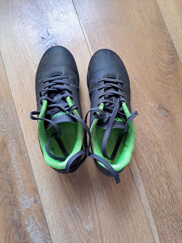 Voetbalschoenen maat 35, Sport en Fitness, Voetbal, Gebruikt, Maat XS of kleiner, Schoenen, Ophalen of Verzenden