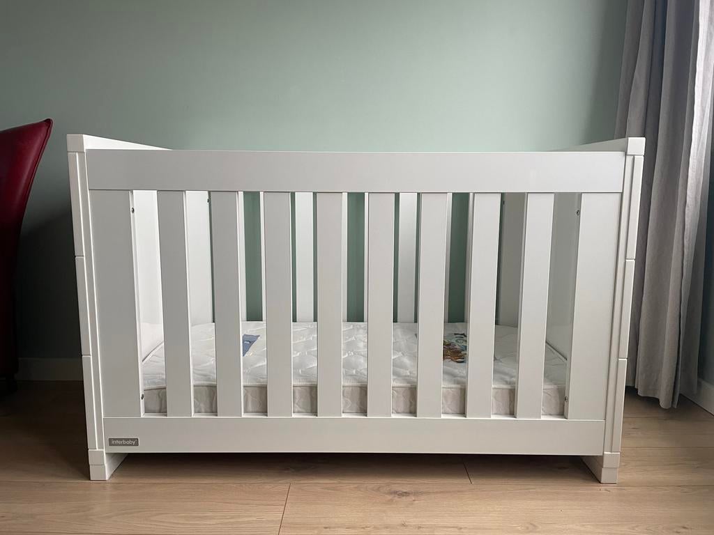 Interbaby ledikant met commode en matras, Ophalen, Gebruikt, 70 tot 85 cm, Minder dan 140 cm