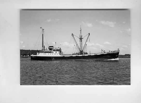 scheepvaart-foto-KNSM-amsterdam-strabo, Verzamelen, Scheepvaart, Ophalen of Verzenden, Zo goed als nieuw, Boek of Tijdschrift