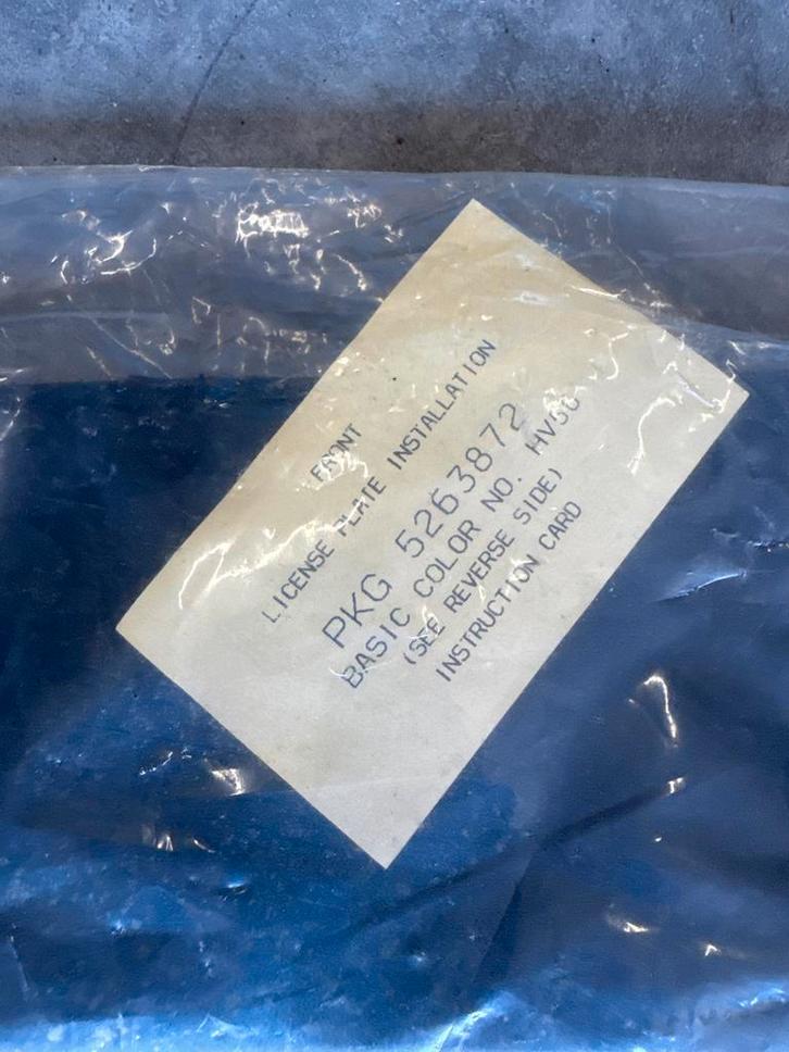 Kentekenplaathouder voorzijde - Nieuw in verpakking, Auto diversen, Kentekenplaathouders, Nieuw, Ophalen