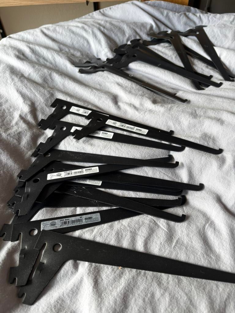 Plandragers zwart 20 cm. 30 stuks., Ophalen of Verzenden, Zo goed als nieuw