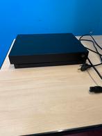Xbox One X met kabels (zonder controller), Spelcomputers en Games, Spelcomputers | Xbox One, Ophalen, Gebruikt, Zonder controller