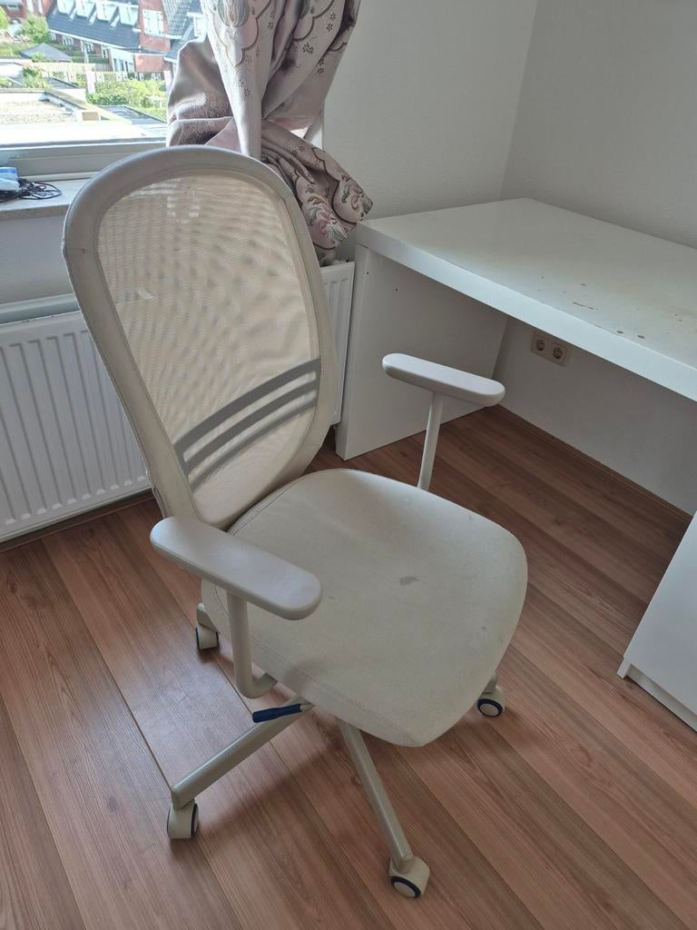 Ikea FLINTAN bureaustoel met armleuningen, beige te koop, Huis en Inrichting, Bureaustoelen, Ophalen, Gebruikt, Beige