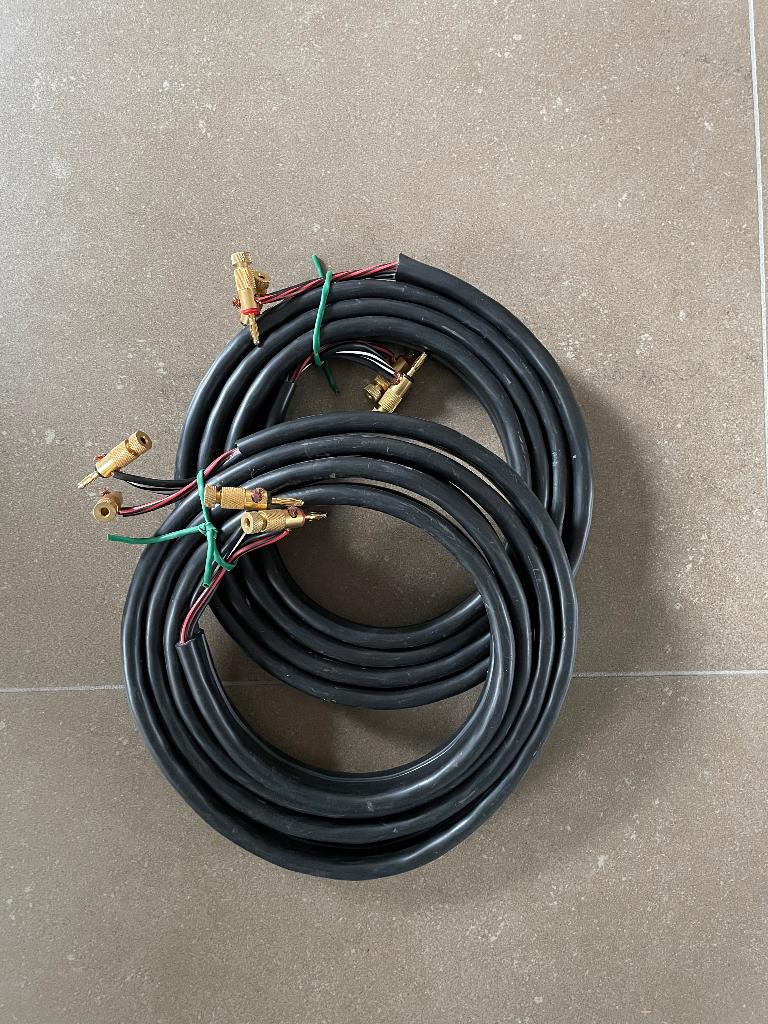 Linn K400 speakerkabel 2,5 meter, Ophalen of Verzenden, Gebruikt, 2 tot 5 meter, Luidsprekerkabel
