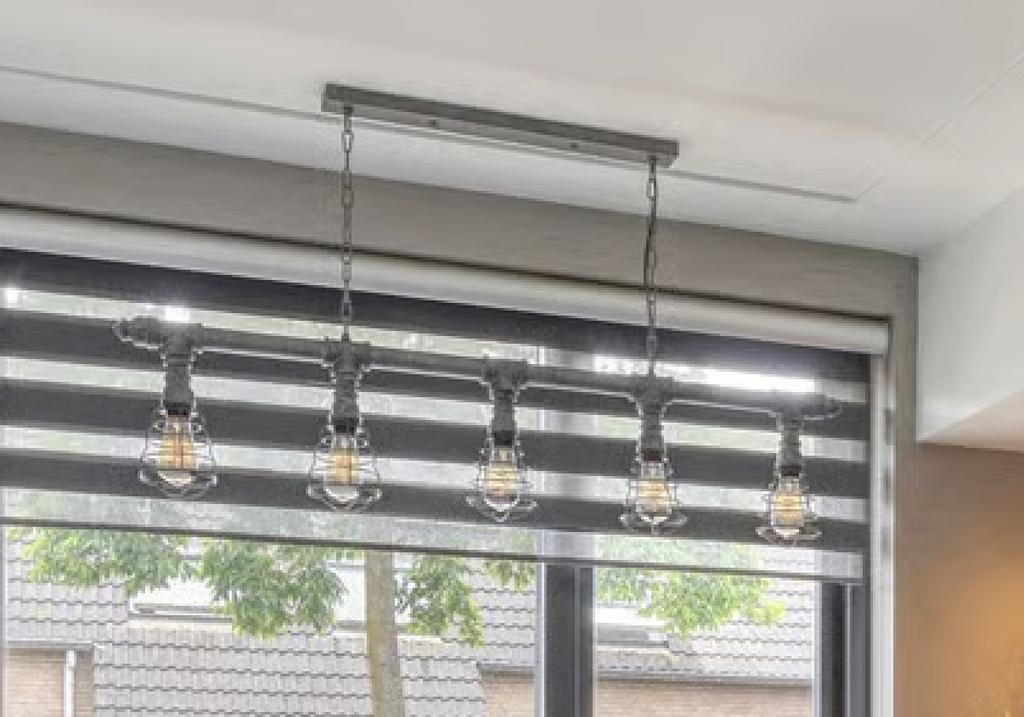 Industriële hanglamp met 5 lichtpunten - Stoer design, Ophalen of Verzenden, Zo goed als nieuw, Metaal, 50 tot 75 cm