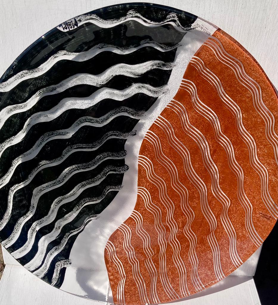 Kosta Boda Tonga Monica Backstrom glazen schaal bruin zwart, Antiek en Kunst, Ophalen of Verzenden