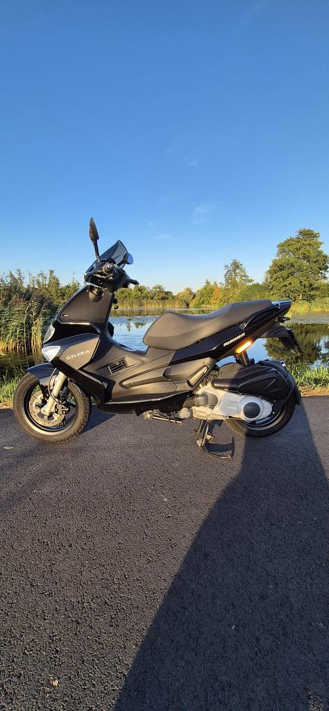 Gilera runner 200c 4t, Fietsen en Brommers, Ophalen, Zo goed als nieuw, Benzine