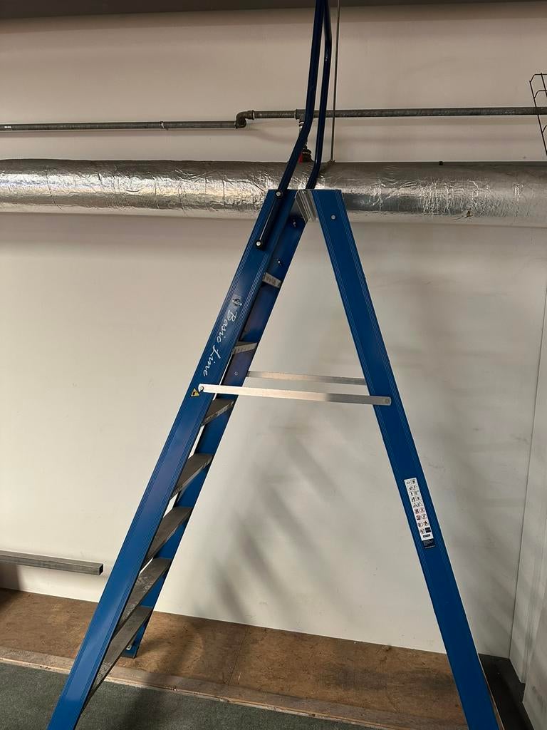 Trap aluminium, Doe-het-zelf en Verbouw, Ladders en Trappen, Ophalen, Zo goed als nieuw, Minder dan 2 meter