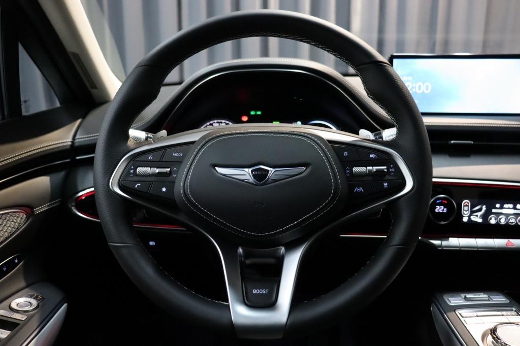 Genesis GV70 Panoramadak | Winterset | Adaptive Cruise Contr, Auto's, Genesis, 12 maanden, 0 cilinders, Gebruikt, Zwart