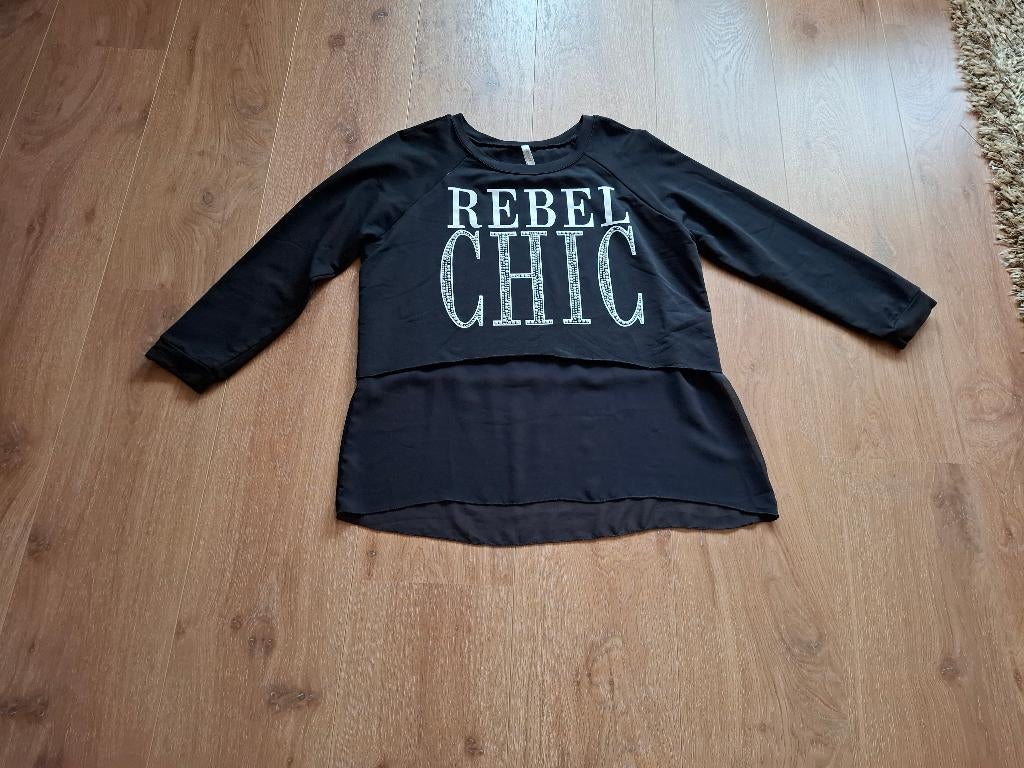 super leuke zwarte voorjaarstrui merk Extelle in maat M/L, Maat 38/40 (M), Verzenden, Zwart, Zo goed als nieuw