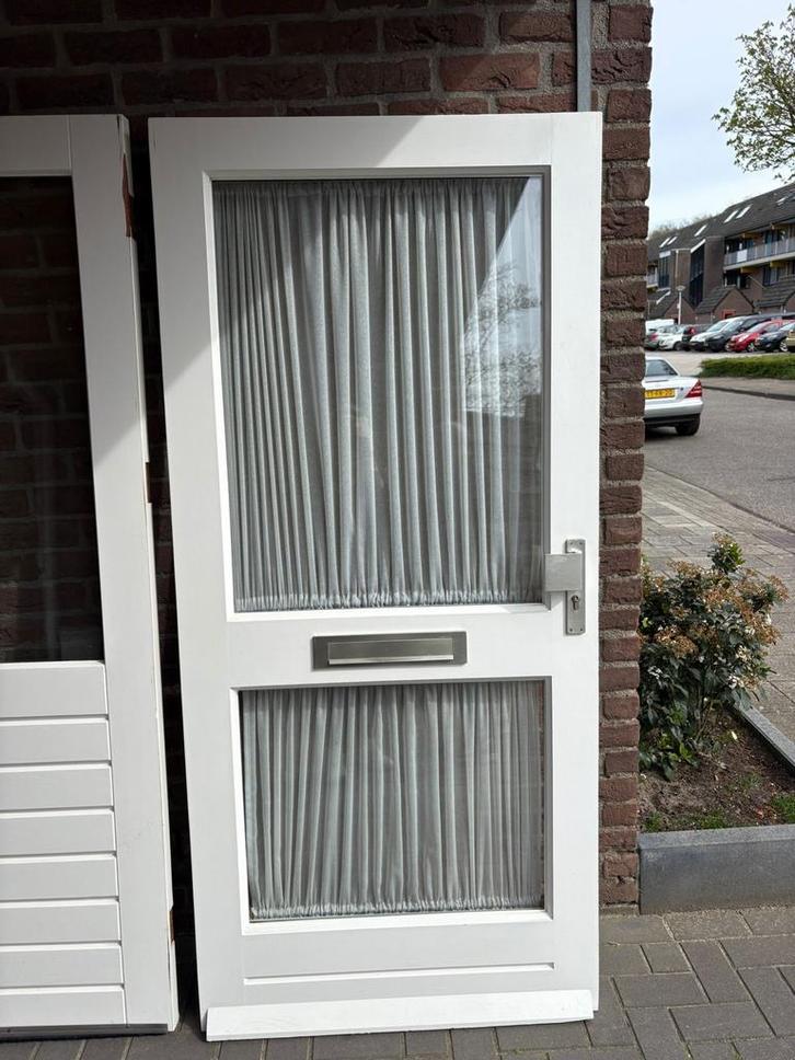 2 Hardhouten buitendeuren, Doe-het-zelf en Verbouw, Deuren en Horren, Gebruikt, Buitendeur, 200 tot 215 cm, 80 tot 100 cm, Hout