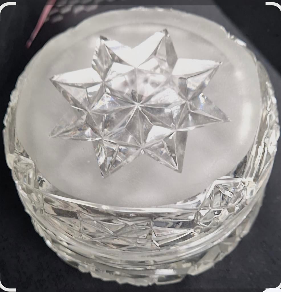 Mooie vintage poederdoos, doorsnee 10 cm, Ophalen of Verzenden