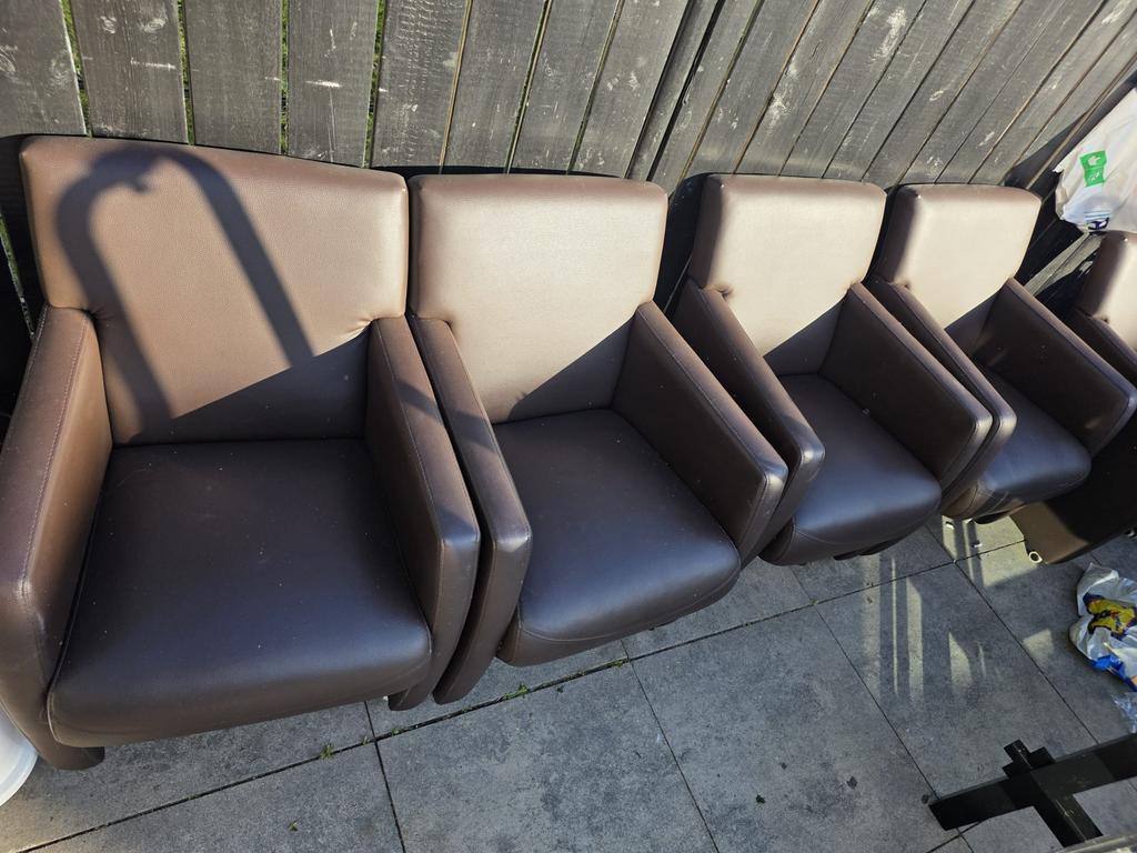 Zeer nette stoelen leer, Minder dan 75 cm, Leer, Ophalen of Verzenden, Zo goed als nieuw