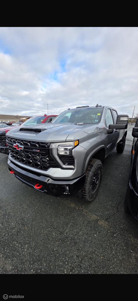 Chevrolet 2500 ZR2 6.6 duramax 2026 C kenteken BPM Vrij, Auto's, Automaat, Overige carrosserieën, Leder, Bedrijf