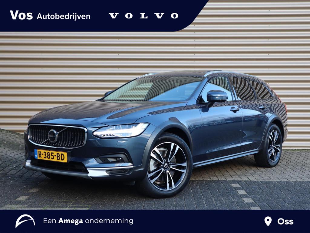 Volvo V90 Cross Country 2.0 B5 AWD Pro | Schuifdak | Trekhaa, 12 maanden, 15 km/l, 4 cilinders, Blauw