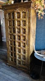 Indiase oosterse vintage kast, Ophalen
