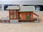 Modeltrein N spoor overslag gebouw, Ophalen of Verzenden, Gelijkstroom, Wagon, Roco