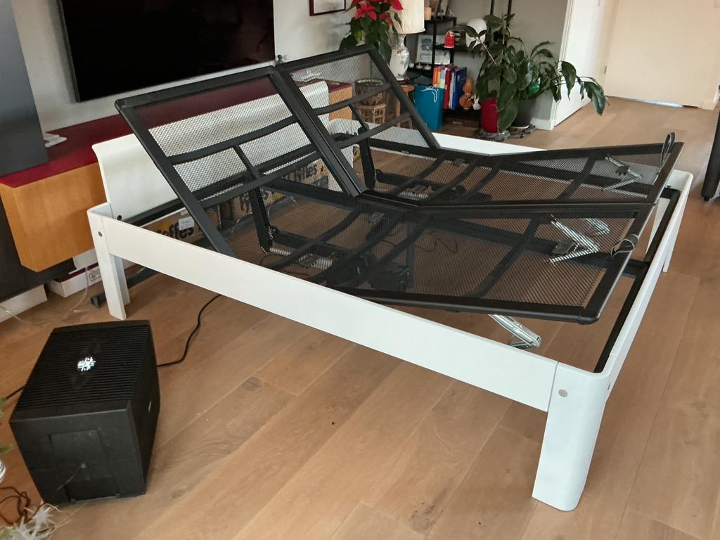 Auping Auronde 180 200 en 48cm hoog met smart spiralen ., Ophalen, Maagdenburgstraat, Wit, Zo goed als nieuw