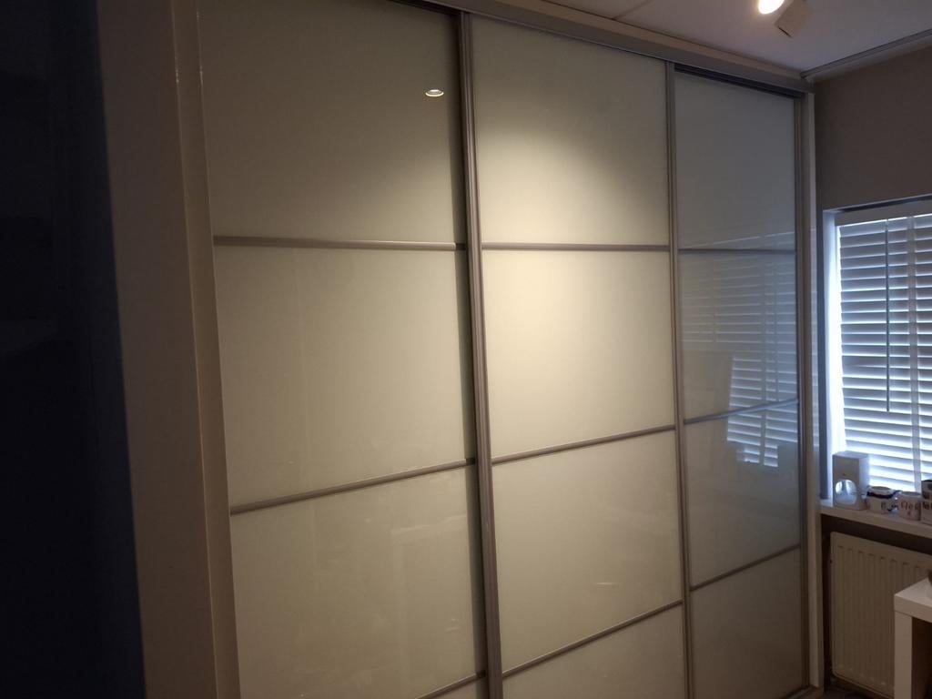 3delige schuifwandkast, Ophalen