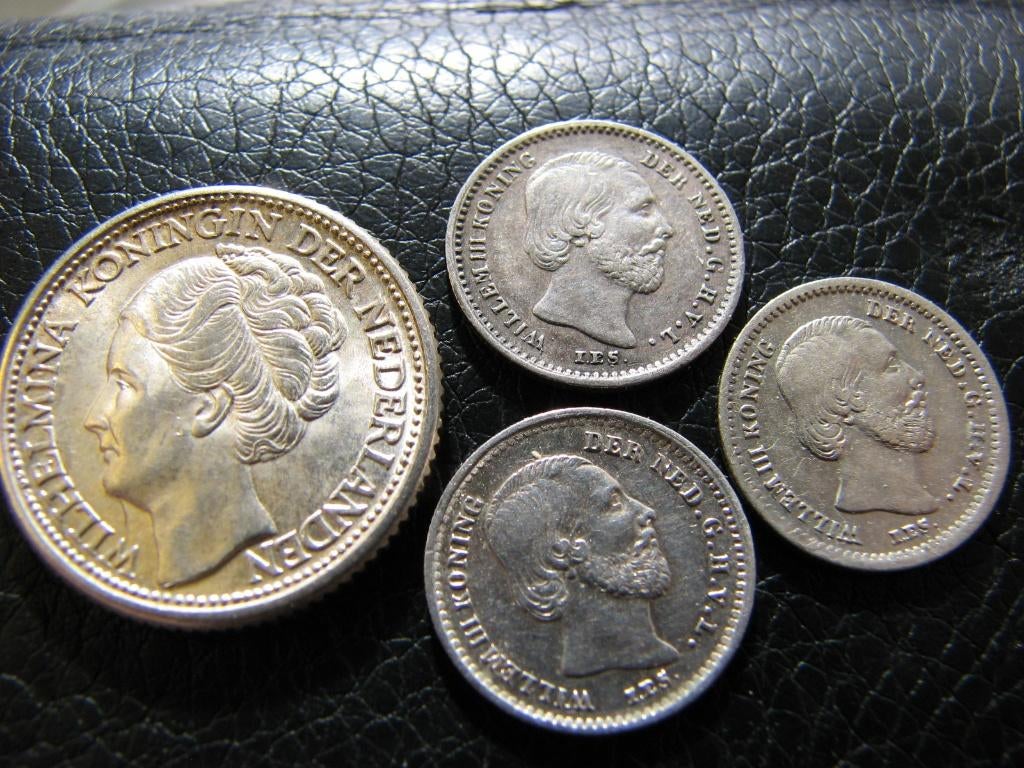 lot: - 25 cent 1944 P,  3x 5 cent W III, 1855/62/63 zilver, Postzegels en Munten, Munten | Nederland, Ophalen of Verzenden, Koning Willem III