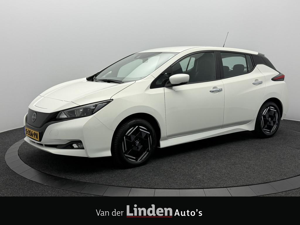 Nissan Leaf Acenta 40 kWh SOH 95,9% | 10000KM | Warmtepomp |, Auto's, Nissan, Stof, Gebruikt, Zwart, Wit
