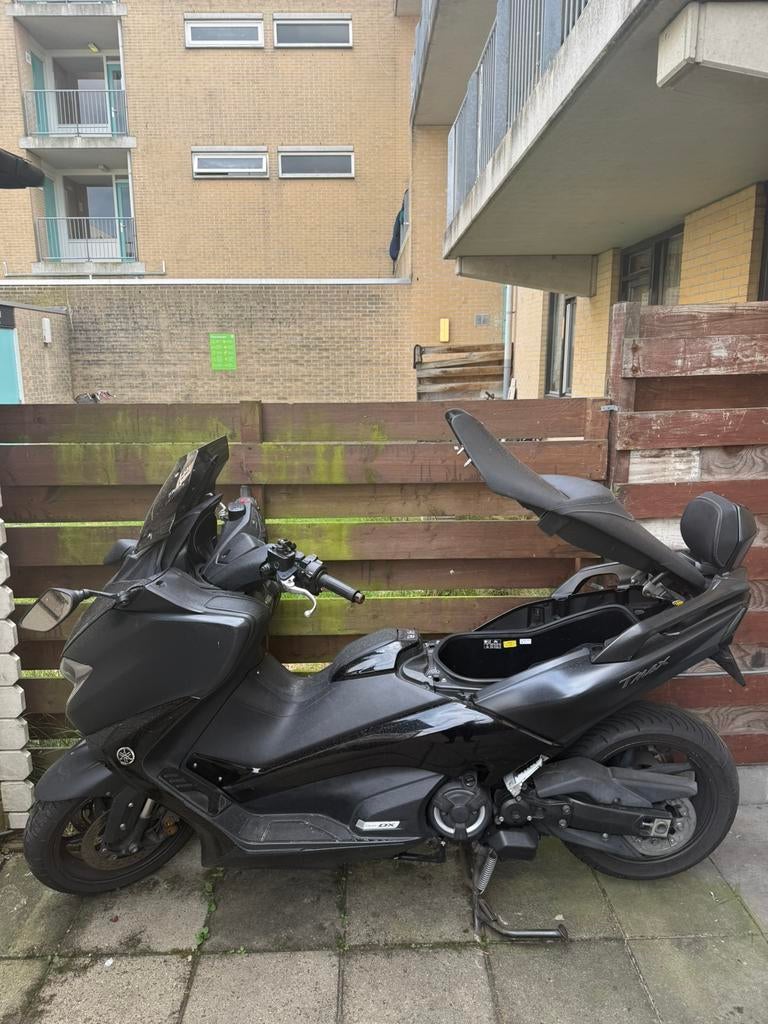 Yamaha Tmax 530 DX 2017 !!!, Fietsen en Brommers, Scooters | Yamaha, Zo goed als nieuw, Overige modellen, Benzine, Ophalen of Verzenden
