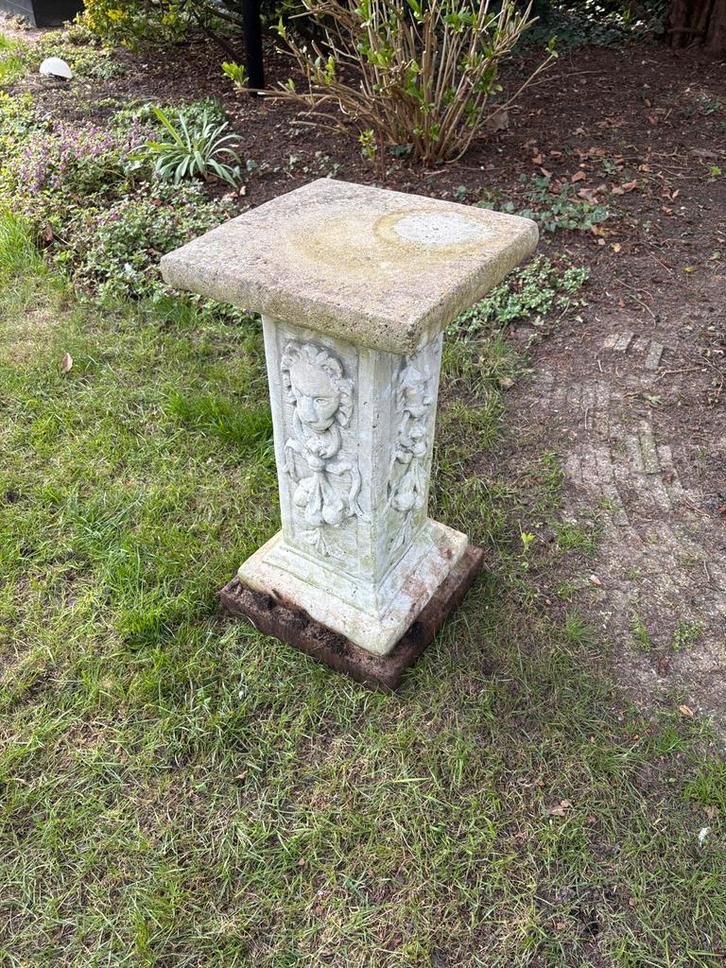 Stenen zuil met leeuwenkop, Huis en Inrichting, Woonaccessoires | Zuilen en Pilaren, Gebruikt, Ophalen of Verzenden