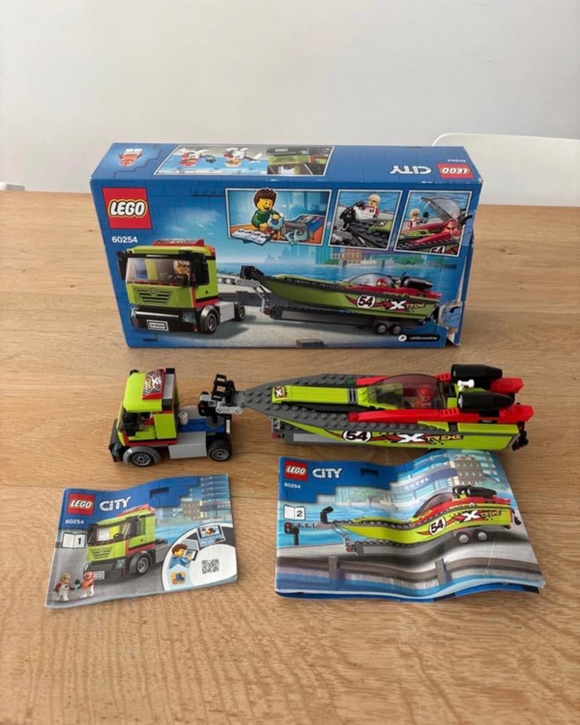 Lego City 60254 Raceboottransport - Complete set met doos, City, Lego, Ophalen of Verzenden, Zo goed als nieuw