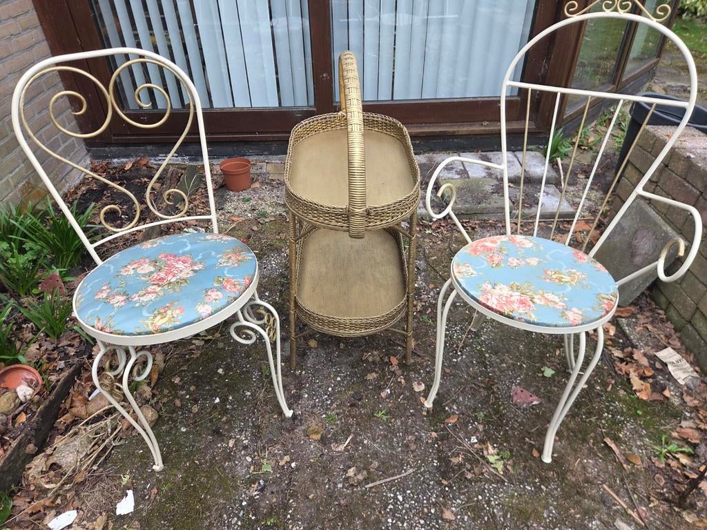 Vintage metal tuinkamer set met 2 stoelen en bijzettafel, Gebruikt, Twee, Overige kleuren, Vintage, Romantisch