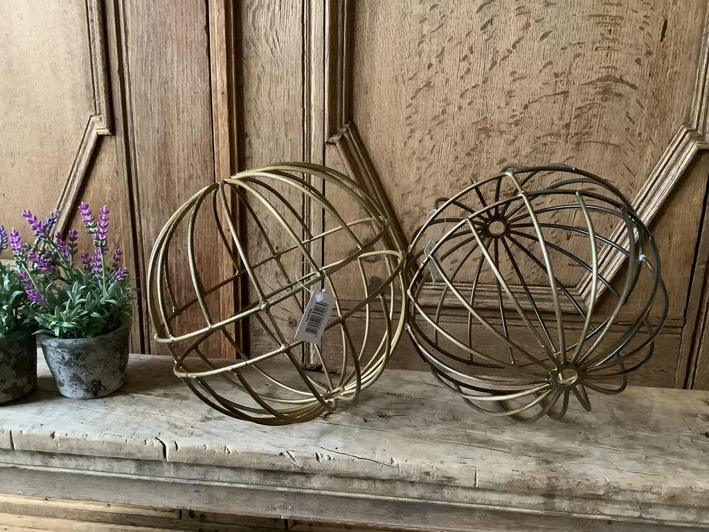 NIEUW set van 2 forse metalen ballen bollen ornamenten, Ophalen of Verzenden, Nieuw