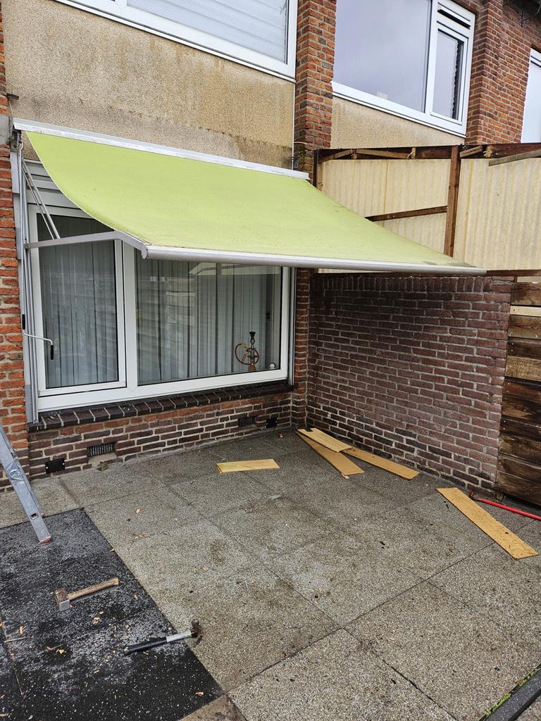 Zonnescherm uitvalscherm 250cm breed, Tuin en Terras, Zonneschermen, Gebruikt, Ophalen of Verzenden, 150 tot 300 cm, 250 cm tot 450 cm