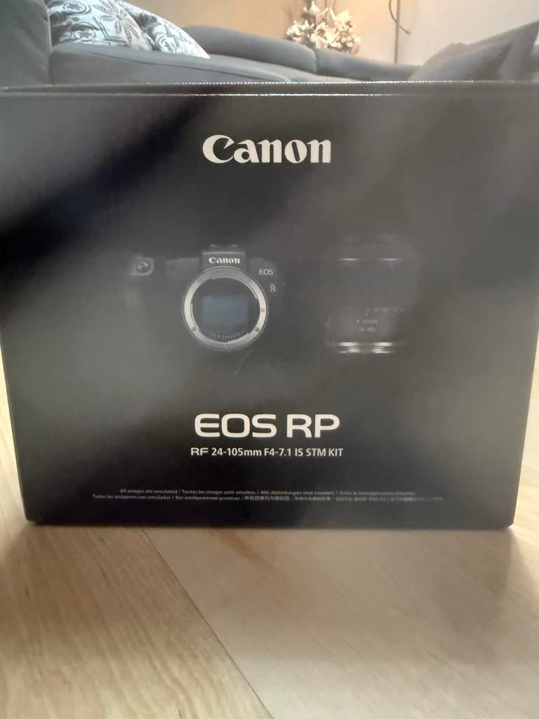 Canon EOS RP-camera + RF 24-105mm F4-7.1 IS STM-lens, Ophalen of Verzenden, Nieuw, Canon