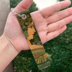 Alphonse Mucha Laurel Stoffen Jugendstil Sleutelhanger, Ophalen of Verzenden, Nieuw