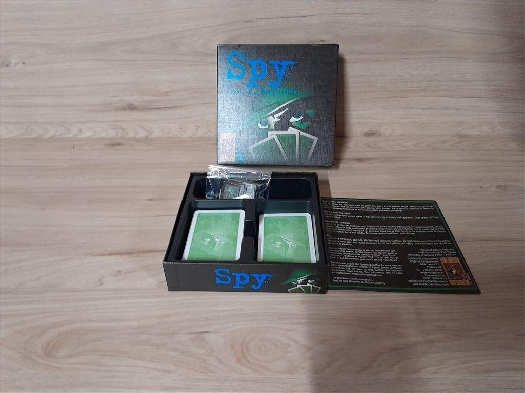 Spy een spion werkt zelden alleen - 999 games - s3171, Ophalen of Verzenden, Zo goed als nieuw