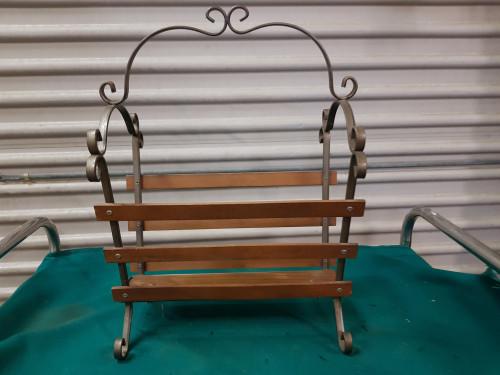 krantenbak vintage, Ophalen of Verzenden, 'T Olde Gre-j, Info@toldegrej.nl, Endepoelstraat 20f Didam