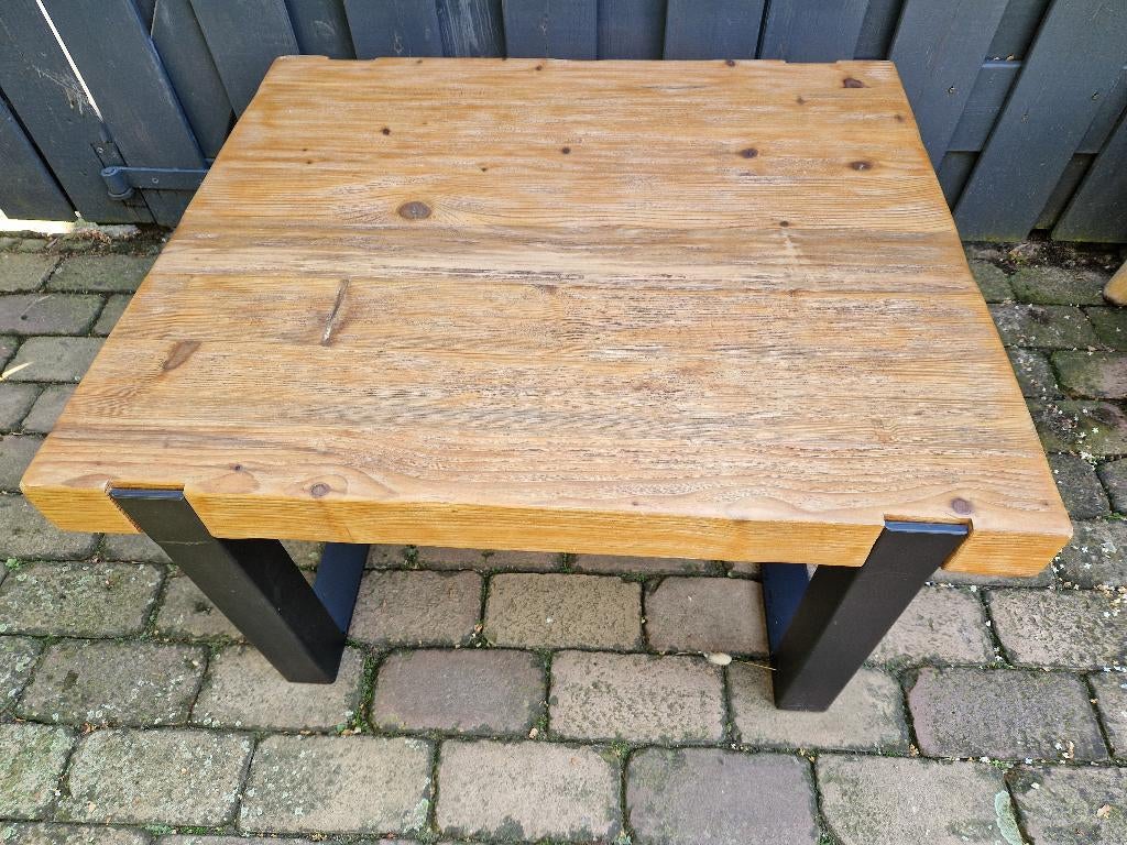 Zware industriële teakhouten salontafel., Huis en Inrichting, Tafels | Salontafels, Ophalen, 50 tot 100 cm, Teakhout, Vierkant