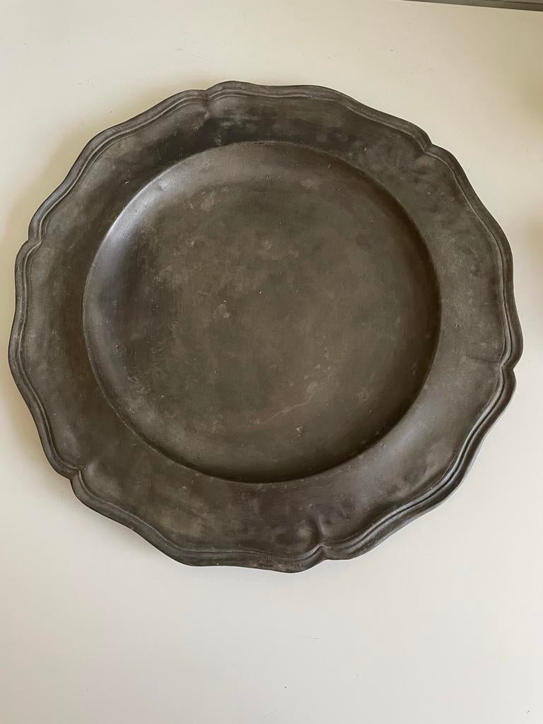 Antieke tinnen schaal met keurmerken, Antiek en Kunst, Antiek | Tin, Ophalen of Verzenden