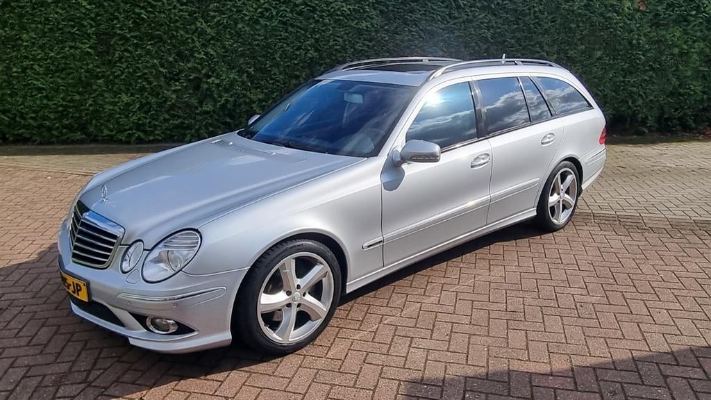 Mercedes-Benz E-Klasse CDI E320 Combi AUT 2006 Grijs, Auto's, Mercedes-Benz, Automaat, Achterwielaandrijving, Regensensor, 2987 cc