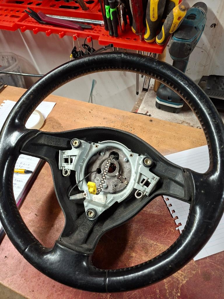 Golf 3 leder stuur, Auto-onderdelen, Ophalen of Verzenden, Gebruikt, Volkswagen