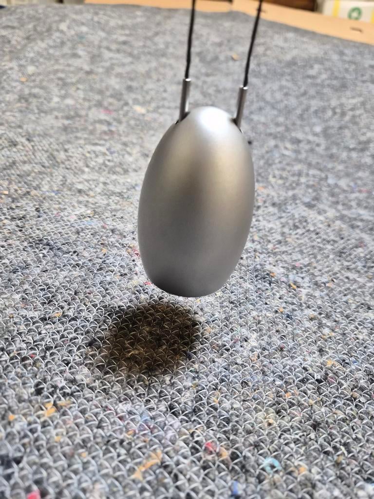 2x design hanglamp "egg", Huis en Inrichting, Lampen | Hanglampen, Ophalen of Verzenden, Gebruikt, Metaal, 50 tot 75 cm