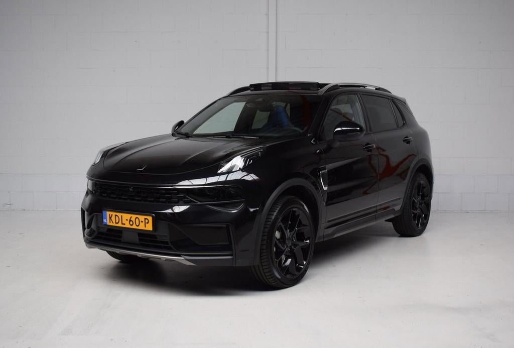 Lynk & Co 01 1.5 BLACK-EDITION / STUURWIELVERW / VIRTUAL / 3, Euro 6, Zwart, Plug-in hybride, 1854 kg
