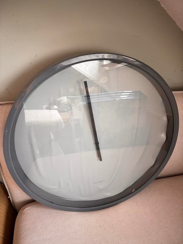 Zuiver Time Bandit klok, Huis en Inrichting, Ophalen, Gebruikt, Analoog, Wandklok