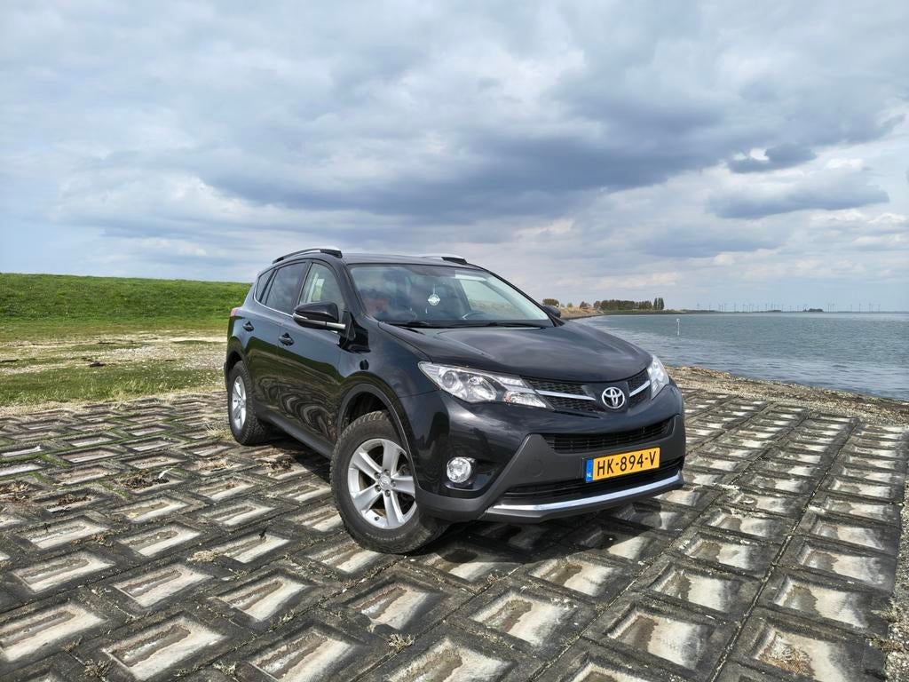 Toyota Rav4 2.0 5DR 4WD 2013 Zwart, Auto's, Toyota, Stof, Zwart, 4 cilinders, 2000 kg