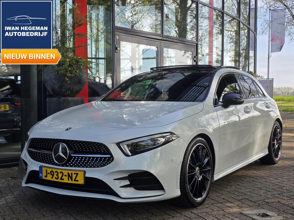 Mercedes-Benz A-klasse 250 Premium Plus AMG Line 224PK AUTOM, 12 maanden, Gebruikt, 4 cilinders, Leder en Stof